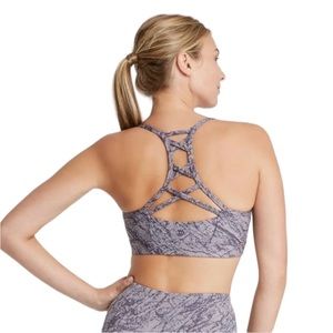 All In Motion Size Medium Purple Sports Bra – Low Support – Ladder Back – EUC